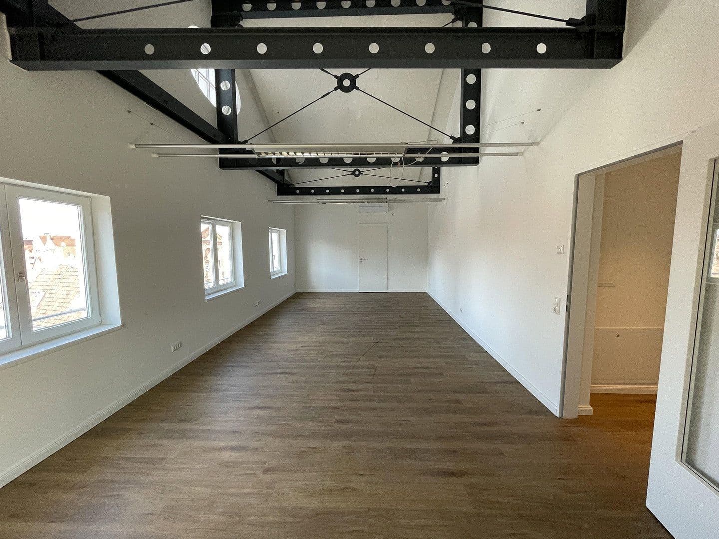 Prenájom kancelárie 153 m², Große Altefähre 20-22, Lübeck, Šlezvicko-Holštajnsko Prenájom kancelárie 153 m², Große Altefähre 20-22, Lübeck, Šlezvicko-Holštajnsko