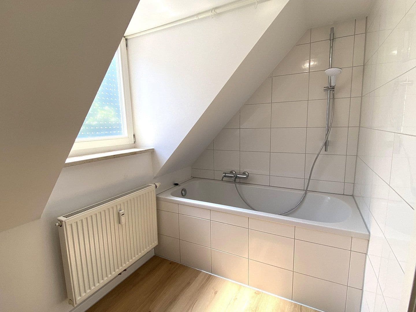 Prenájom bytu 2-izbový 80 m², Neufnachstraße 3, Fischach, Bavorsko Prenájom bytu 2-izbový 80 m², Neufnachstraße 3, Fischach, Bavorsko