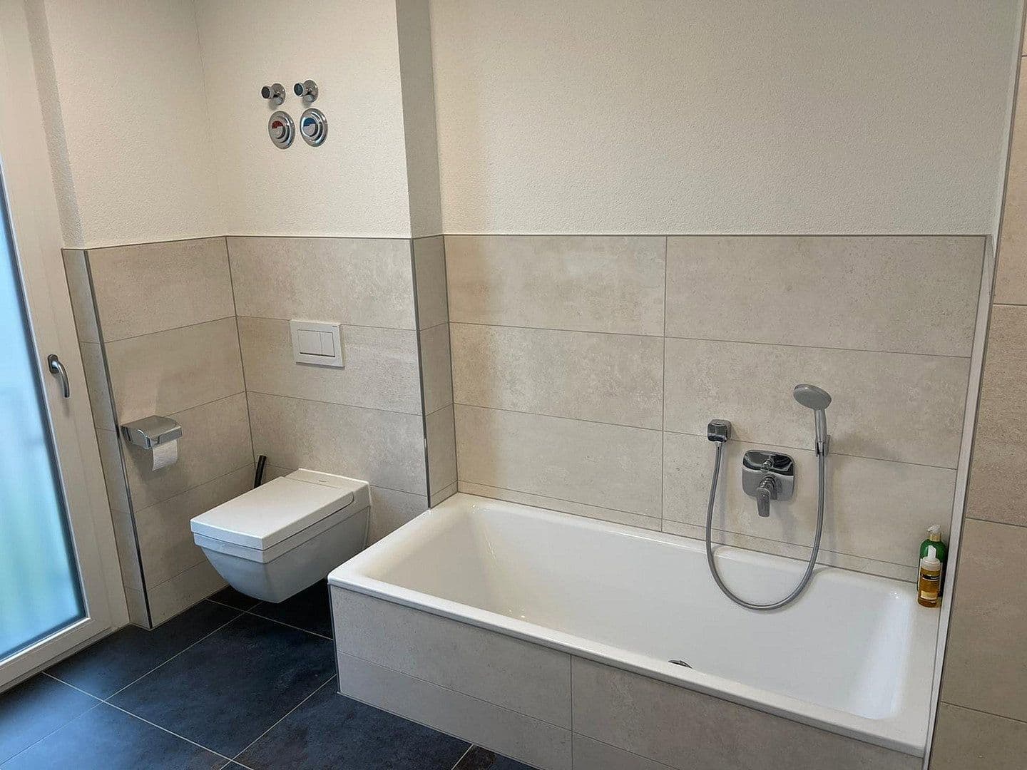 Predaj bytu 3-izbový 105 m², Offenburg, Bádensko-Wurttembersko Predaj bytu 3-izbový 105 m², Offenburg, Bádensko-Wurttembersko