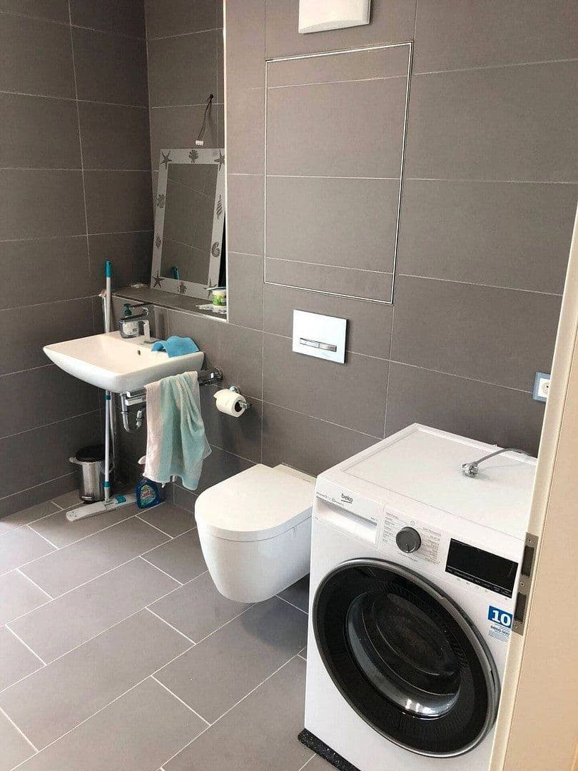 Prenájom bytu 2-izbový 62 m², Sindelfingen, Bádensko-Wurttembersko Prenájom bytu 2-izbový 62 m², Sindelfingen, Bádensko-Wurttembersko