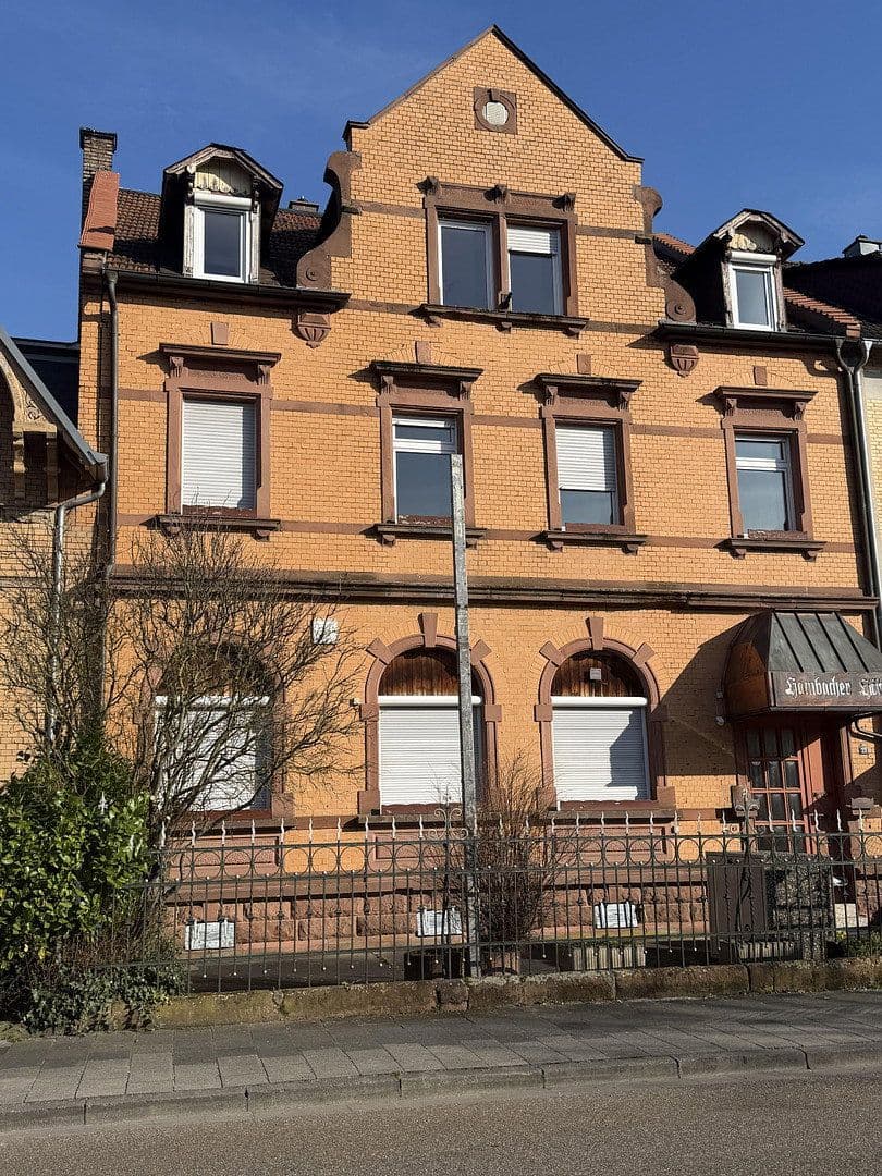 Prenájom bytu 4-izbový 100 m², Hambachstraße 23, Neustadt, Porýnie-Falcko Prenájom bytu 4-izbový 100 m², Hambachstraße 23, Neustadt, Porýnie-Falcko