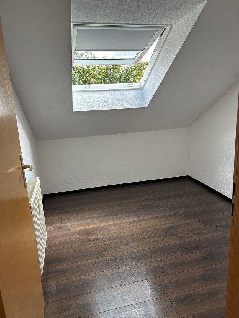 Predaj bytu 1-izbový 33 m², Nieder-Olm, Porýnie-Falcko Predaj bytu 1-izbový 33 m², Nieder-Olm, Porýnie-Falcko