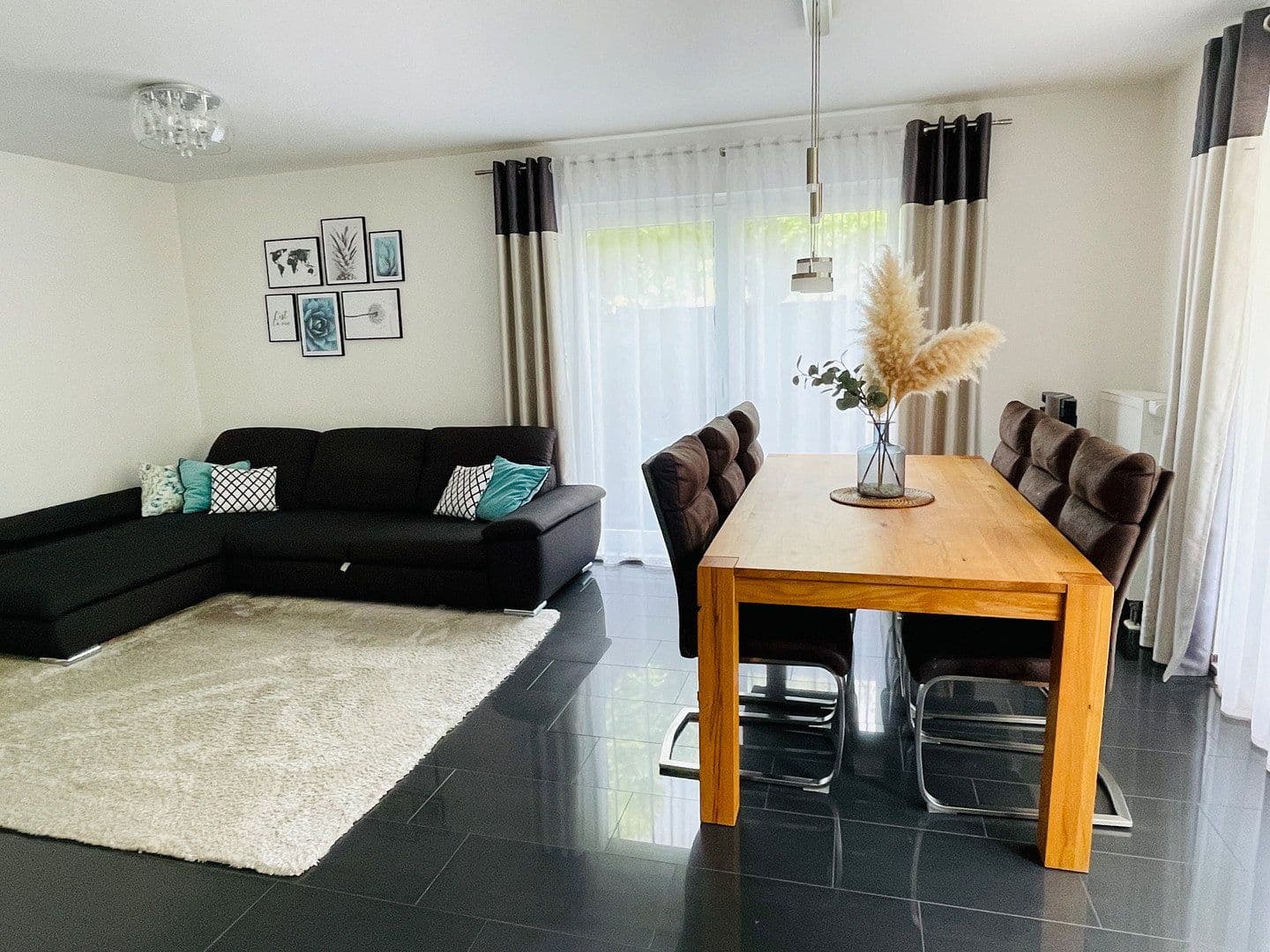 Predaj bytu 3-izbový 97 m², Pforzheim, Bádensko-Wurttembersko Predaj bytu 3-izbový 97 m², Pforzheim, Bádensko-Wurttembersko