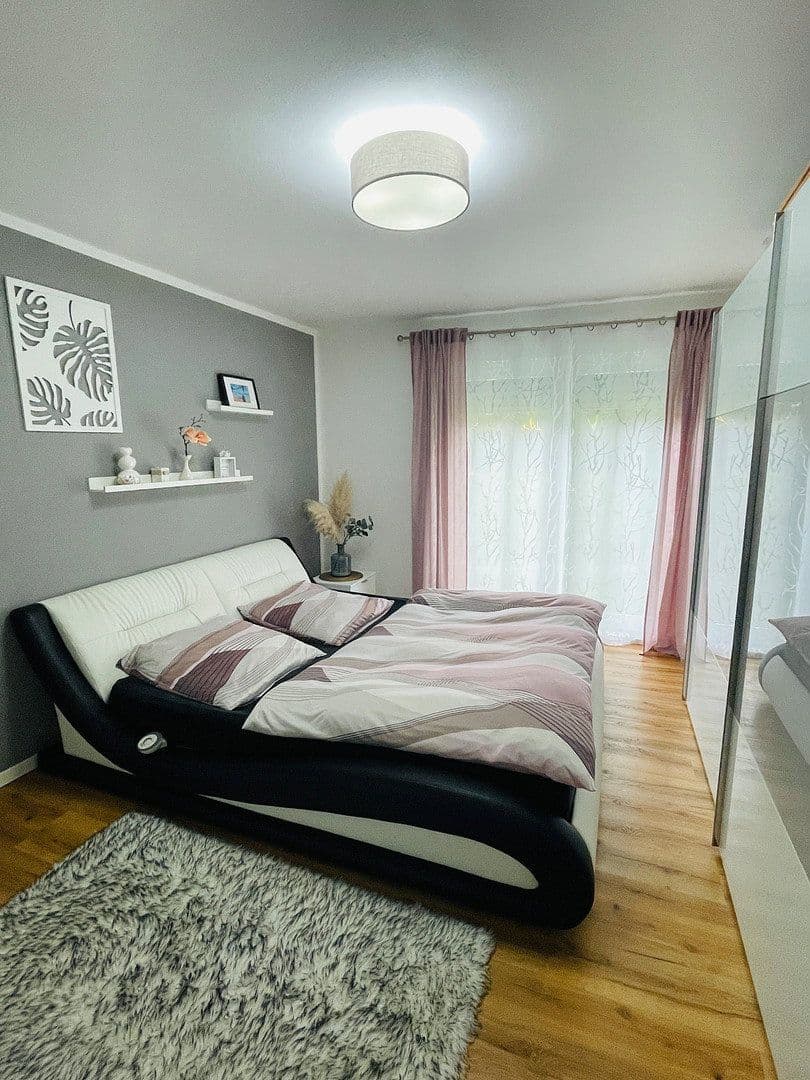 Predaj bytu 3-izbový 97 m², Pforzheim, Bádensko-Wurttembersko Predaj bytu 3-izbový 97 m², Pforzheim, Bádensko-Wurttembersko