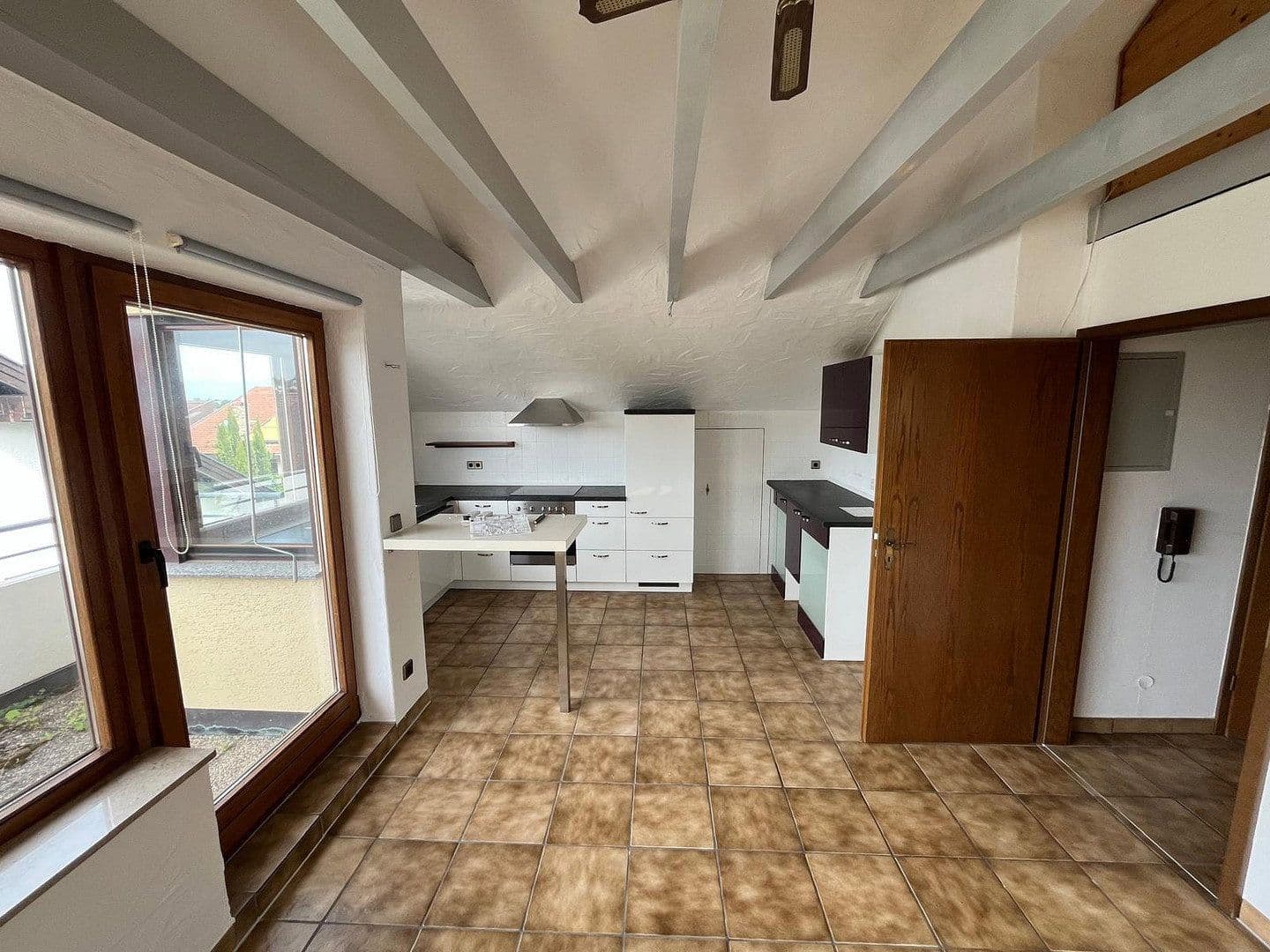 Predaj domu 300 m², pozemek 514 m², Schwaikheim, Bádensko-Wurttembersko Predaj domu 300 m², pozemek 514 m², Schwaikheim, Bádensko-Wurttembersko