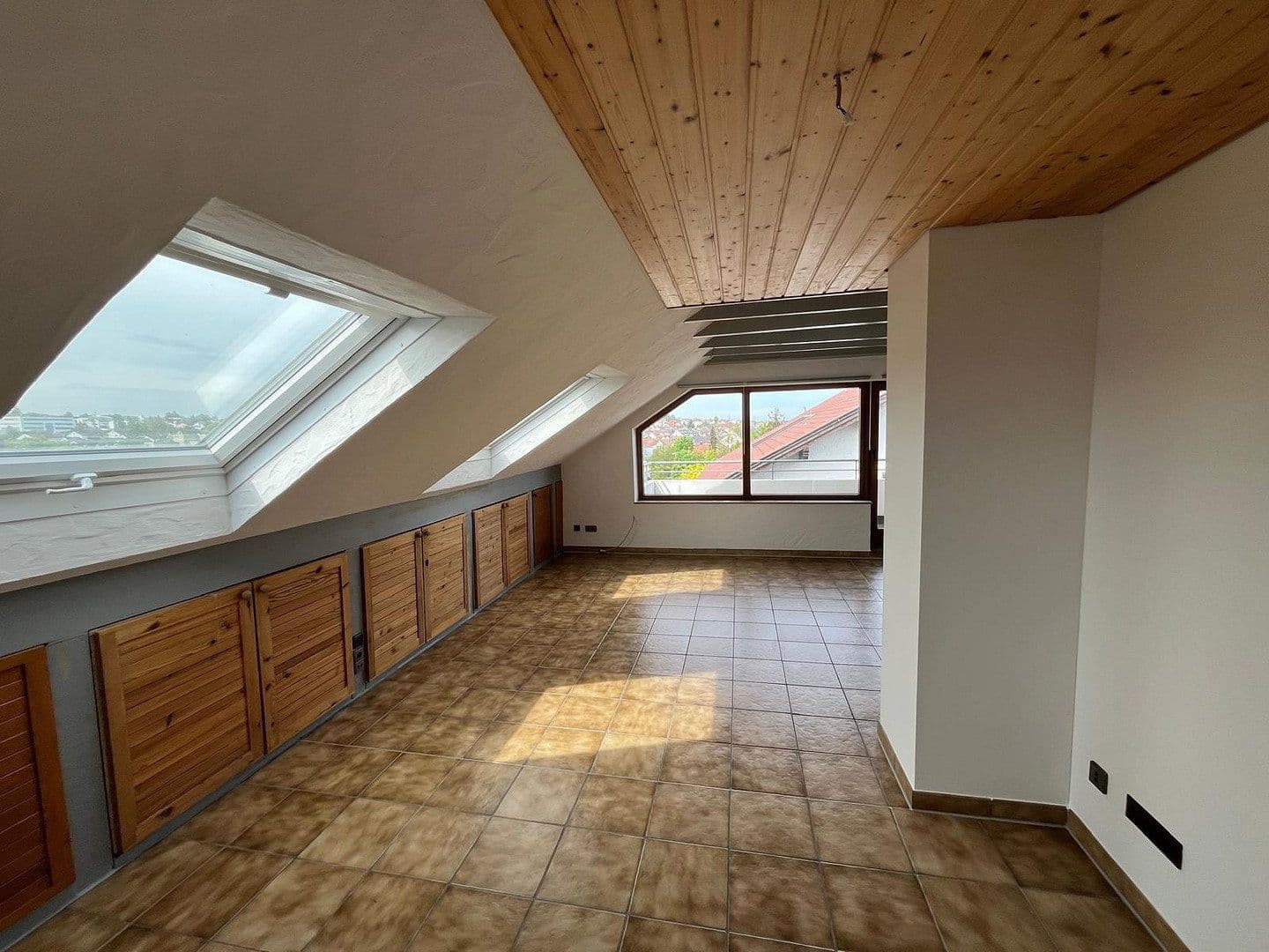 Predaj domu 300 m², pozemek 514 m², Schwaikheim, Bádensko-Wurttembersko Predaj domu 300 m², pozemek 514 m², Schwaikheim, Bádensko-Wurttembersko