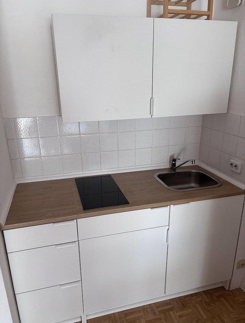 Prenájom bytu 1-izbový 35 m², Haußmannstr. 146B, Stuttgart, Bádensko-Wurttembersko Prenájom bytu 1-izbový 35 m², Haußmannstr. 146B, Stuttgart, Bádensko-Wurttembersko