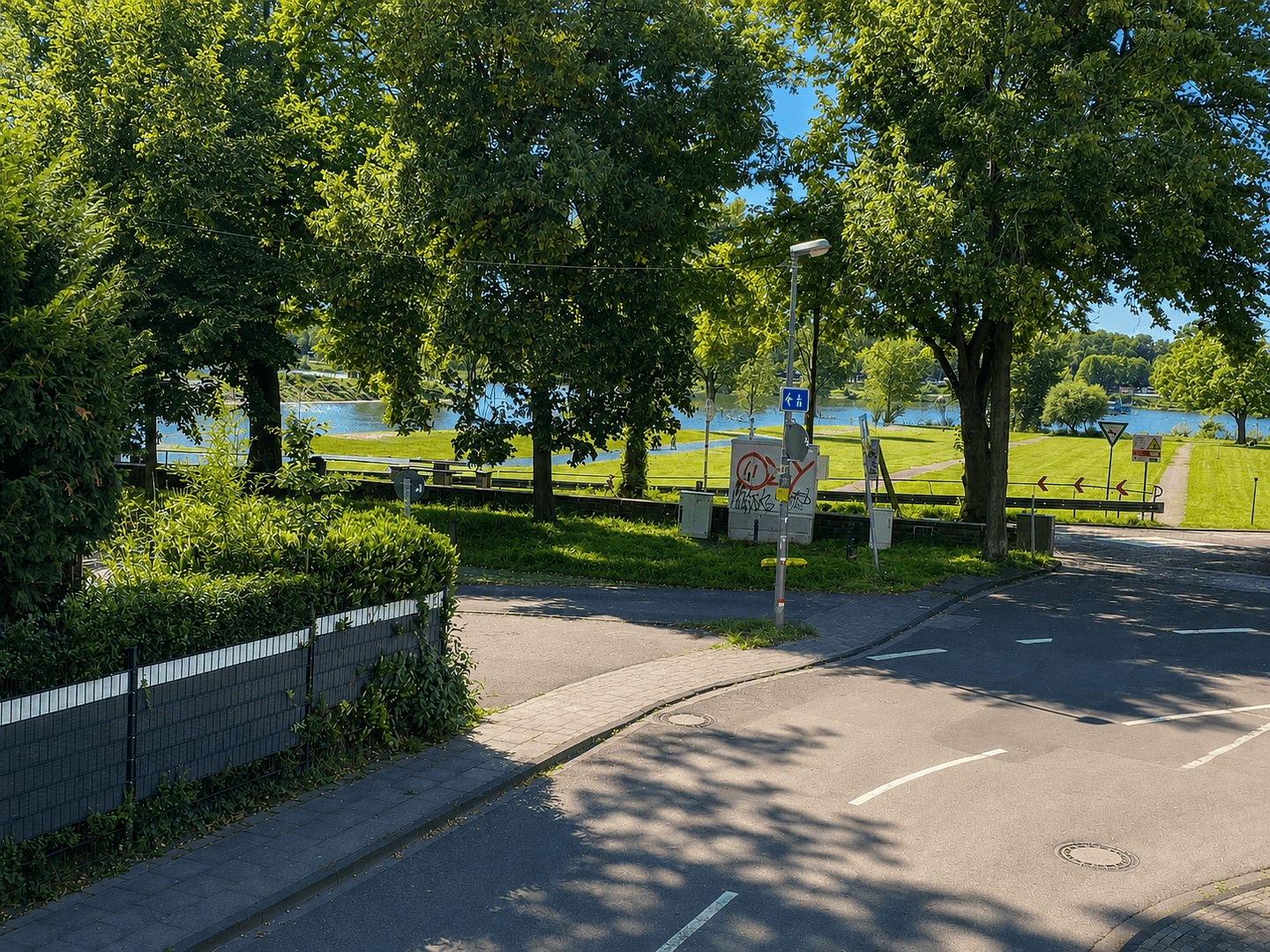Predaj bytu 2-izbový 41 m², Köln, Severné Porýnie - Westfálsko Predaj bytu 2-izbový 41 m², Köln, Severné Porýnie - Westfálsko