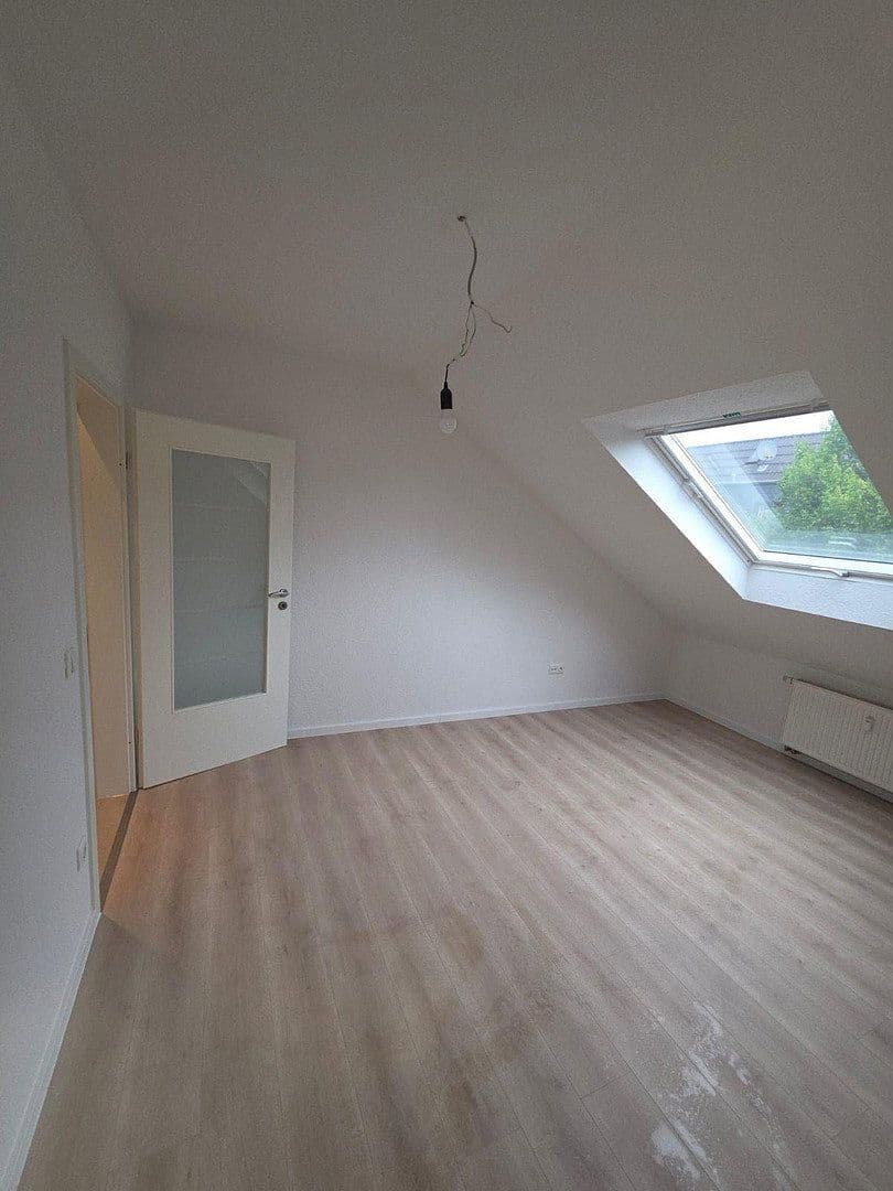 Prenájom bytu 2-izbový 45 m², Am Geisbusch 12, Duisburg, Severné Porýnie - Westfálsko Prenájom bytu 2-izbový 45 m², Am Geisbusch 12, Duisburg, Severné Porýnie - Westfálsko
