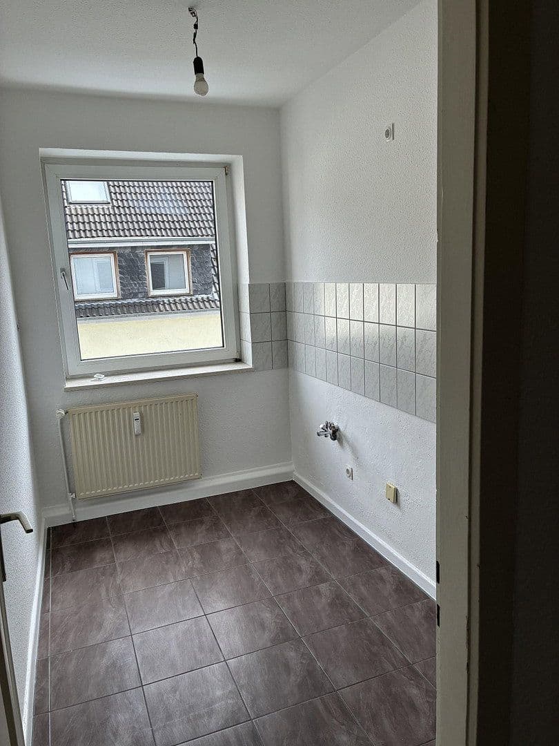 Prenájom bytu 2-izbový 47 m², Emilstr.7, Wuppertal, Severné Porýnie - Westfálsko Prenájom bytu 2-izbový 47 m², Emilstr.7, Wuppertal, Severné Porýnie - Westfálsko