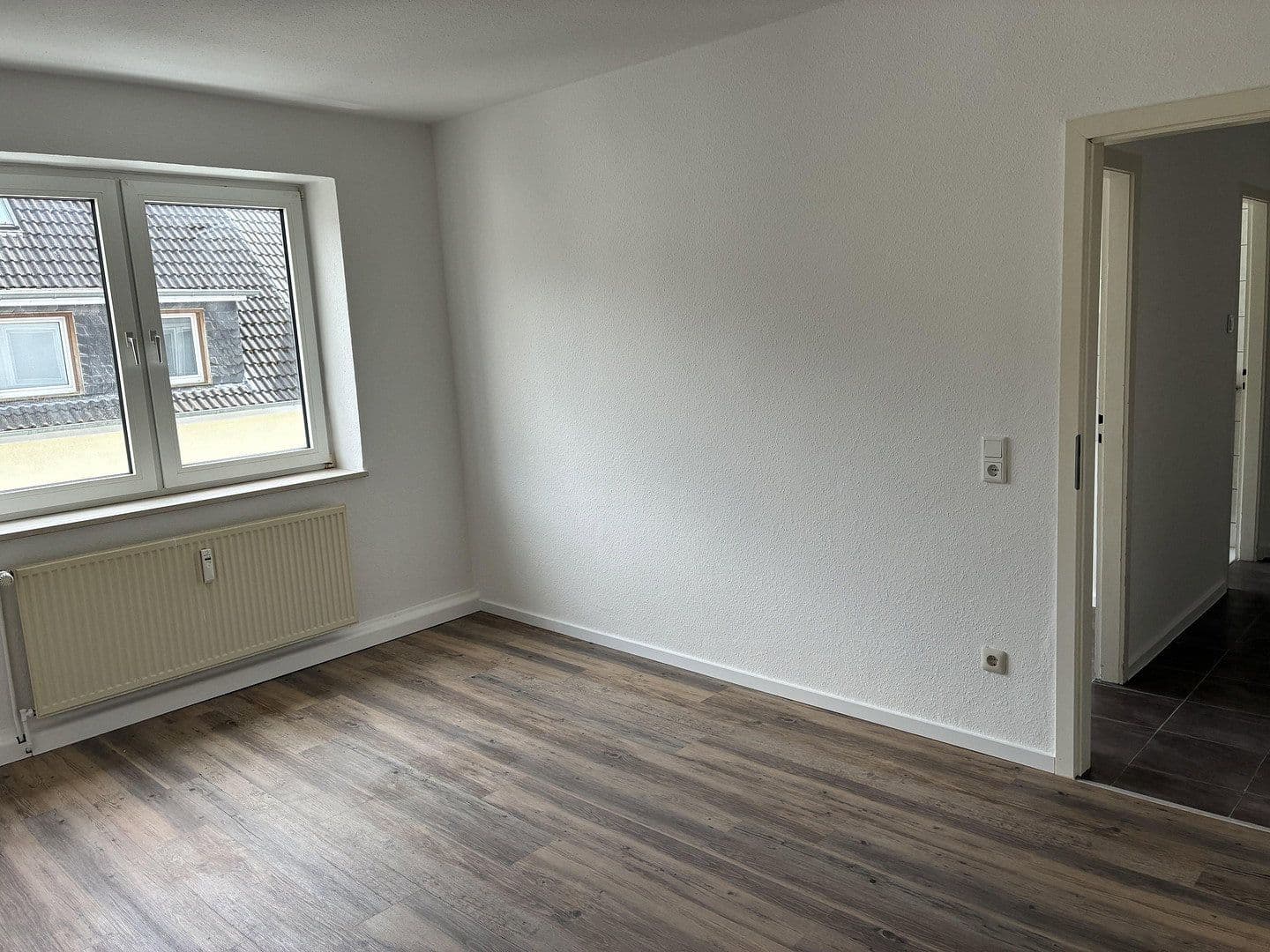 Prenájom bytu 2-izbový 47 m², Emilstr.7, Wuppertal, Severné Porýnie - Westfálsko Prenájom bytu 2-izbový 47 m², Emilstr.7, Wuppertal, Severné Porýnie - Westfálsko