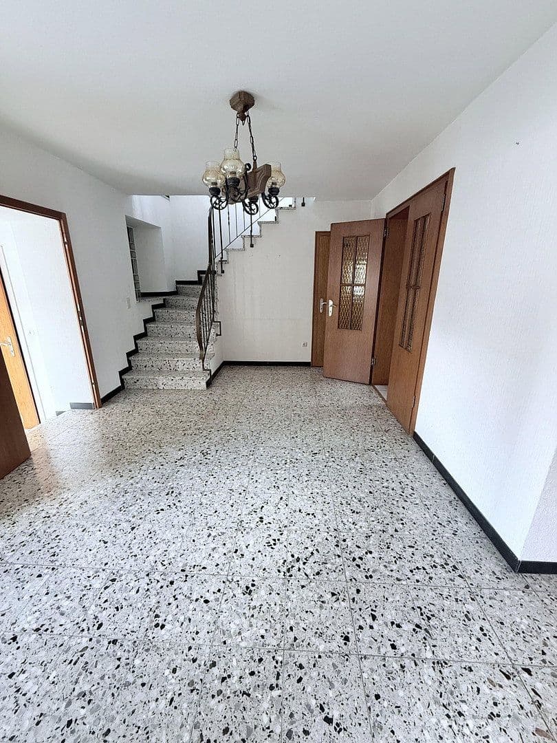 Predaj domu 145 m², pozemek 1.020 m², Erkelenz, Severné Porýnie - Westfálsko Predaj domu 145 m², pozemek 1.020 m², Erkelenz, Severné Porýnie - Westfálsko