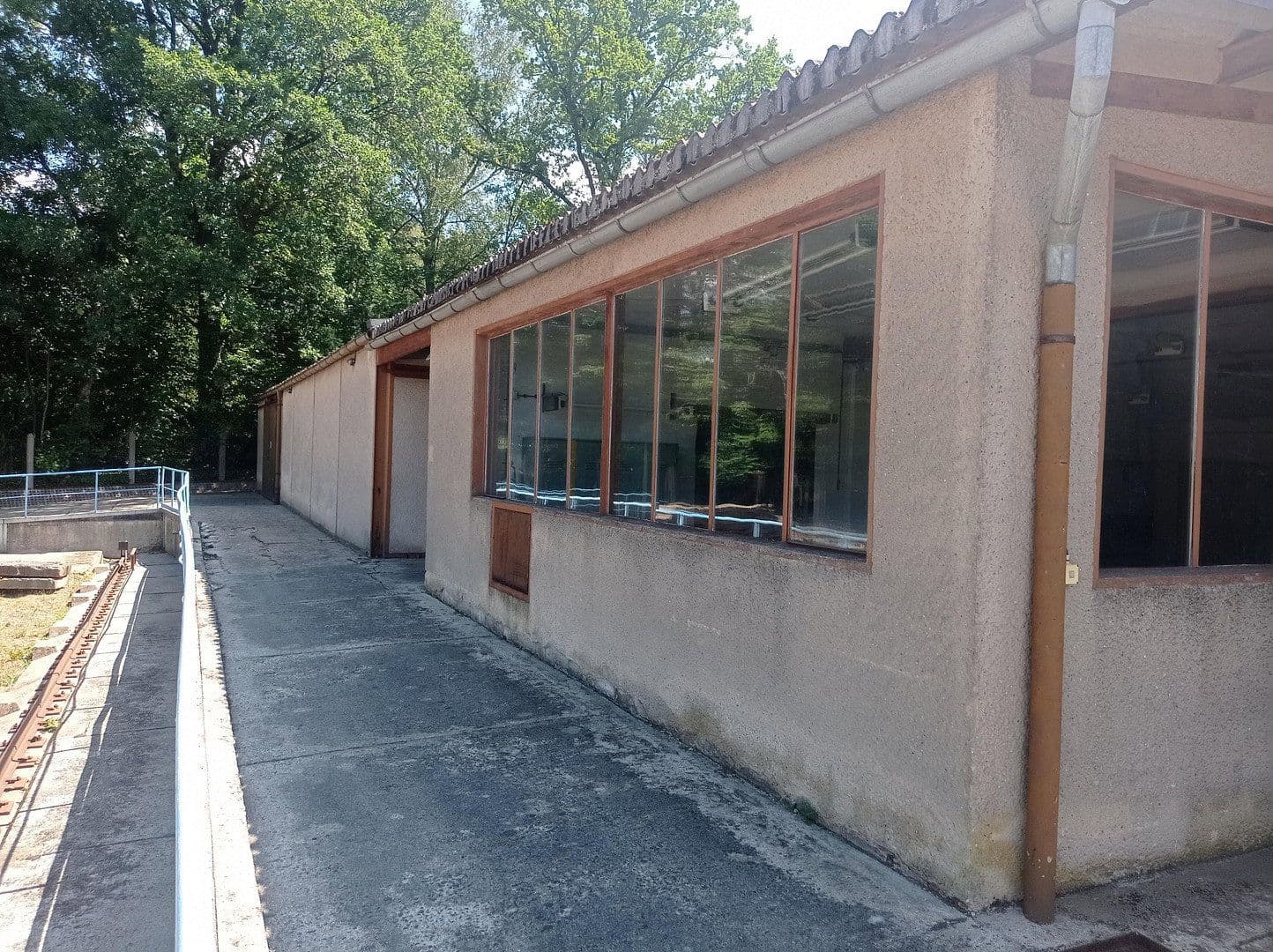 Prenájom nebytového priestoru 9.536 m², Niesky, Sasko Prenájom nebytového priestoru 9.536 m², Niesky, Sasko