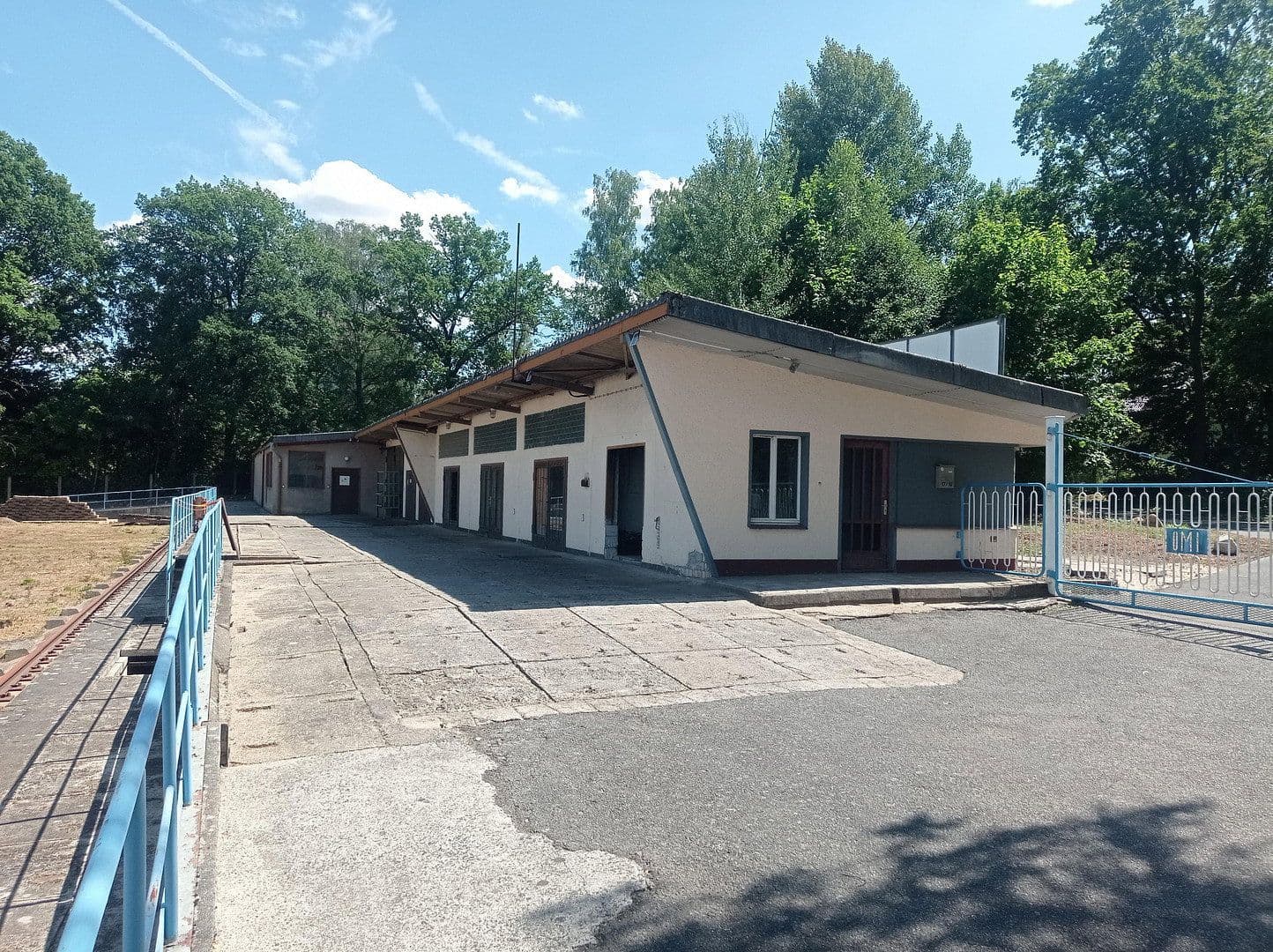 Prenájom nebytového priestoru 9.536 m², Niesky, Sasko Prenájom nebytového priestoru 9.536 m², Niesky, Sasko