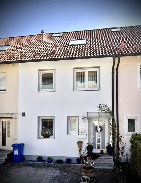 Predaj domu 128 m², pozemek 132 m², Landshut, Bavorsko Predaj domu 128 m², pozemek 132 m², Landshut, Bavorsko