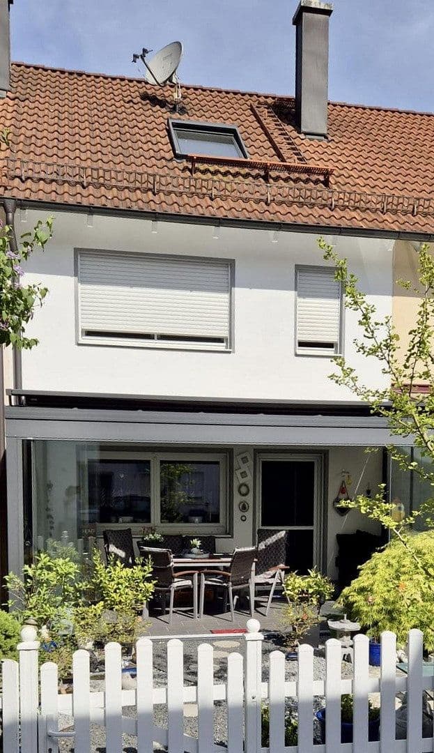 Predaj domu 128 m², pozemek 132 m², Landshut, Bavorsko Predaj domu 128 m², pozemek 132 m², Landshut, Bavorsko
