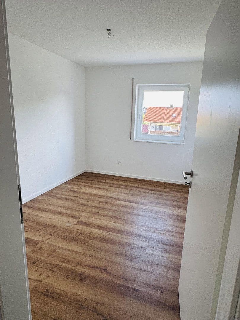 Prenájom bytu 3-izbový 84 m², Freilassing, Bavorsko Prenájom bytu 3-izbový 84 m², Freilassing, Bavorsko