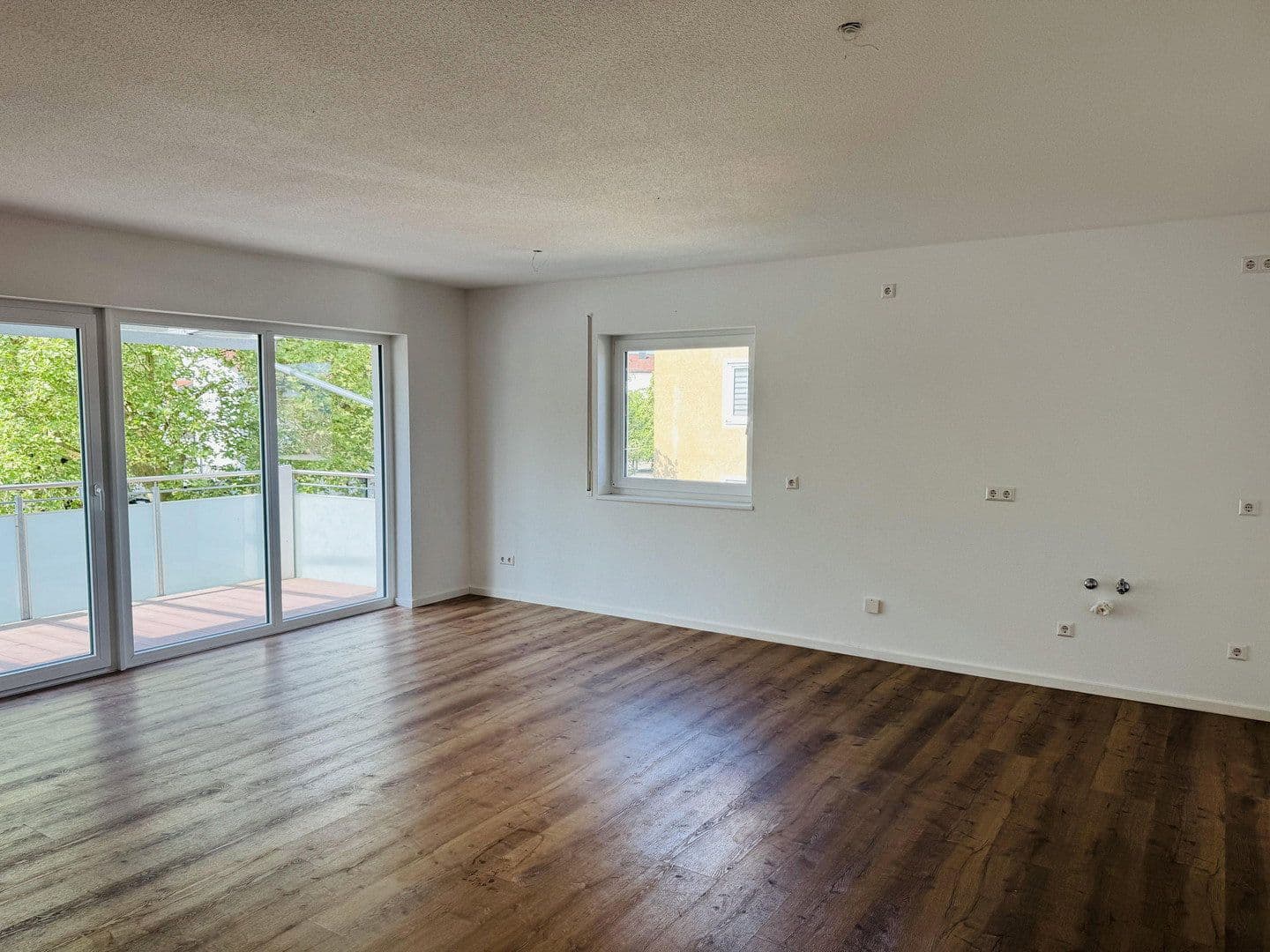 Prenájom bytu 3-izbový 84 m², Freilassing, Bavorsko Prenájom bytu 3-izbový 84 m², Freilassing, Bavorsko