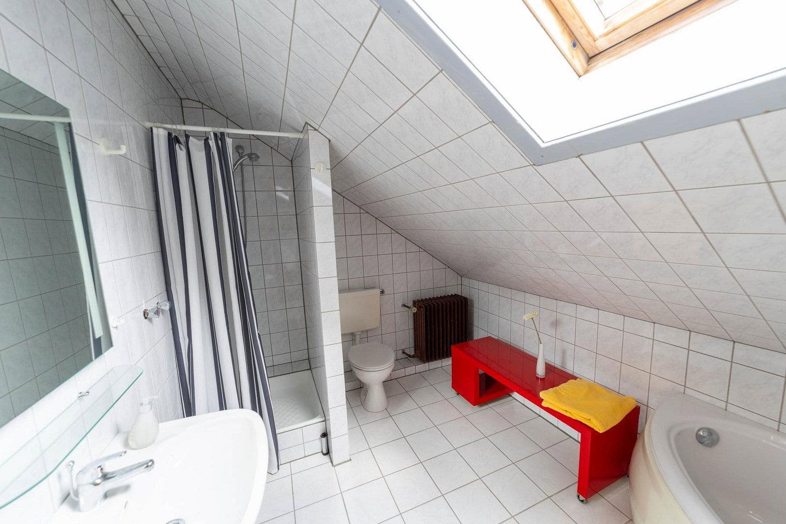 Predaj domu 320 m², pozemek 522 m², Remscheid, Severné Porýnie - Westfálsko Predaj domu 320 m², pozemek 522 m², Remscheid, Severné Porýnie - Westfálsko