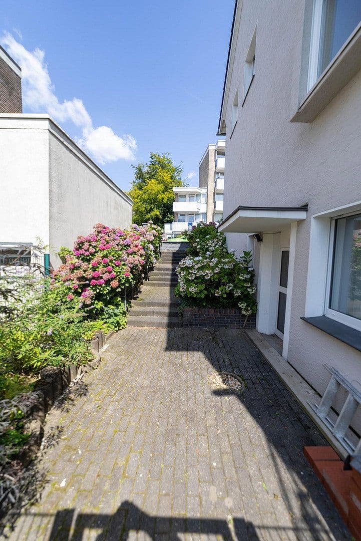 Predaj domu 320 m², pozemek 522 m², Remscheid, Severné Porýnie - Westfálsko Predaj domu 320 m², pozemek 522 m², Remscheid, Severné Porýnie - Westfálsko