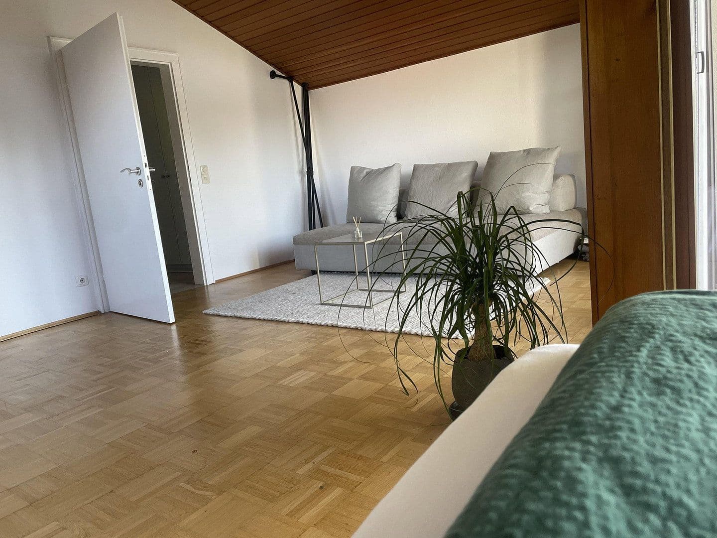 Prenájom bytu 157 m², Richard-Strauss-Straße 1, Pullach im Isartal, Bavorsko Prenájom bytu 157 m², Richard-Strauss-Straße 1, Pullach im Isartal, Bavorsko