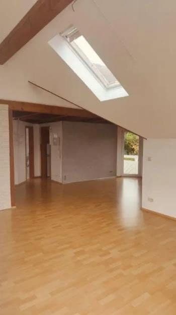 Prenájom bytu 2-izbový 70 m², Balingen, Bádensko-Wurttembersko Prenájom bytu 2-izbový 70 m², Balingen, Bádensko-Wurttembersko
