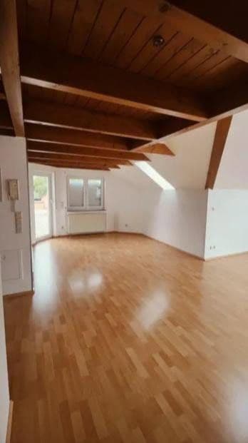 Prenájom bytu 2-izbový 70 m², Balingen, Bádensko-Wurttembersko Prenájom bytu 2-izbový 70 m², Balingen, Bádensko-Wurttembersko