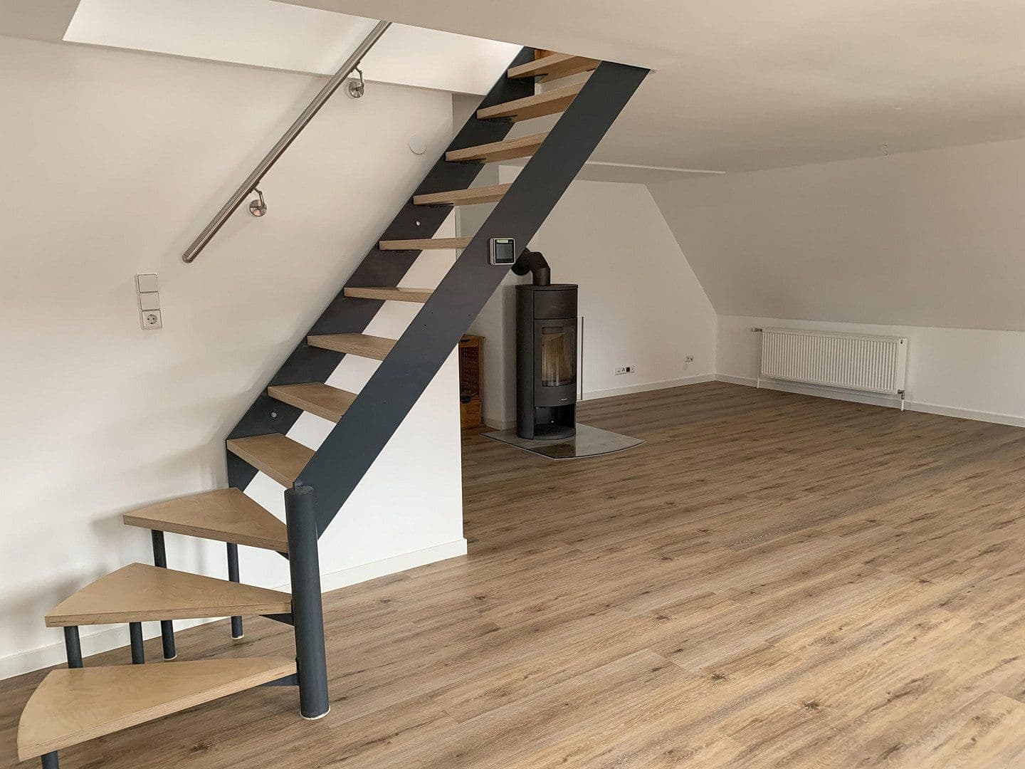 Predaj bytu 4-izbový 118 m², Eningen unter Achalm, Bádensko-Wurttembersko Predaj bytu 4-izbový 118 m², Eningen unter Achalm, Bádensko-Wurttembersko
