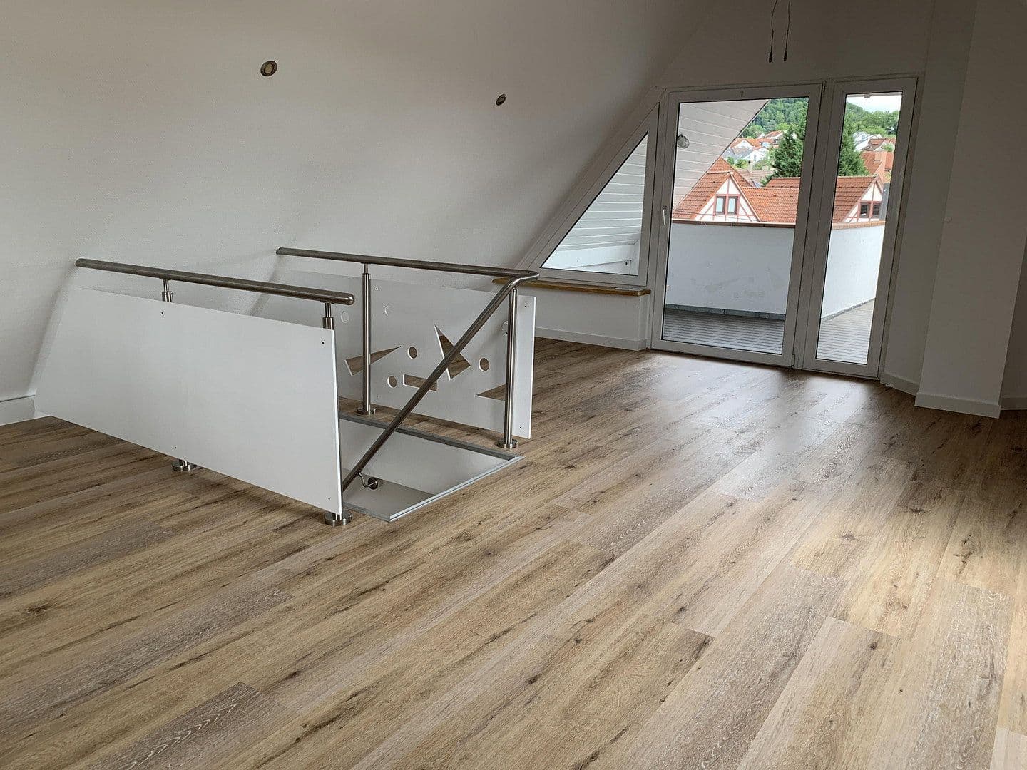 Predaj bytu 4-izbový 118 m², Eningen unter Achalm, Bádensko-Wurttembersko Predaj bytu 4-izbový 118 m², Eningen unter Achalm, Bádensko-Wurttembersko