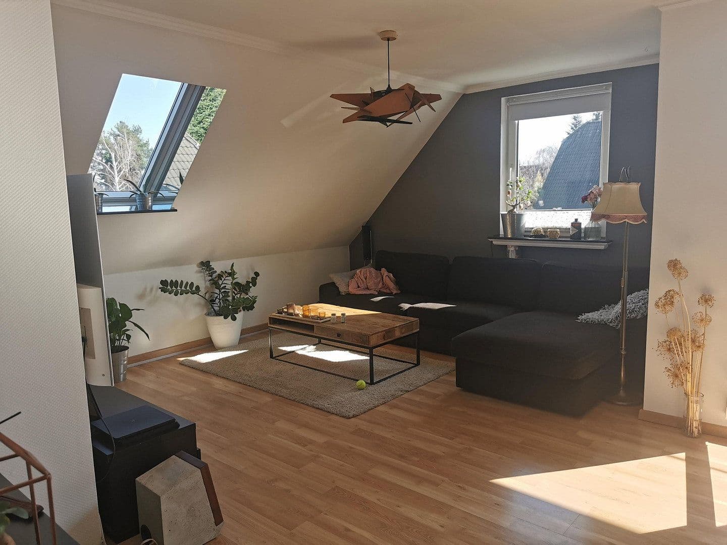 Prenájom bytu 4-izbový 125 m², Berlin, Berlín Prenájom bytu 4-izbový 125 m², Berlin, Berlín