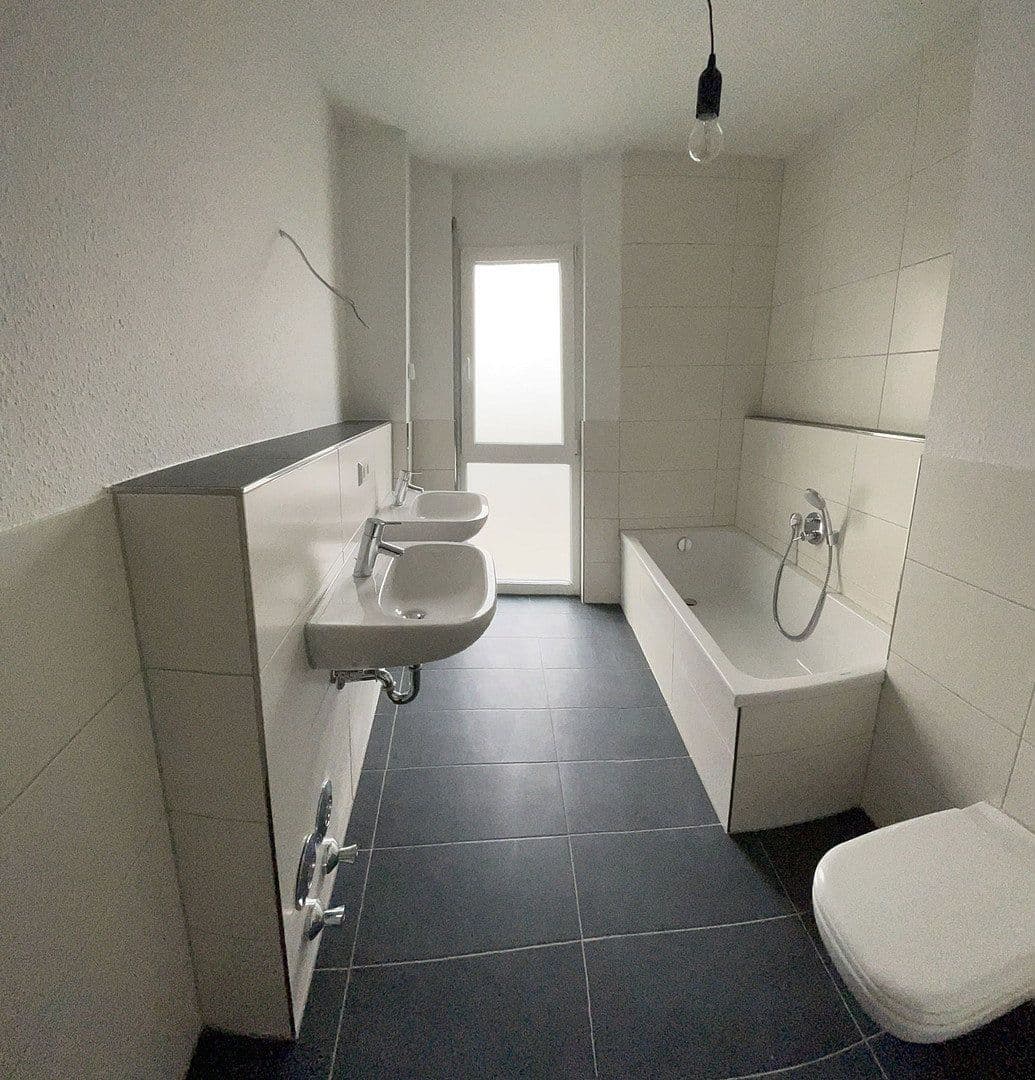 Prenájom bytu 3-izbový 80 m², Bahnhofstraße 2b, Bad Schönborn, Bádensko-Wurttembersko Prenájom bytu 3-izbový 80 m², Bahnhofstraße 2b, Bad Schönborn, Bádensko-Wurttembersko