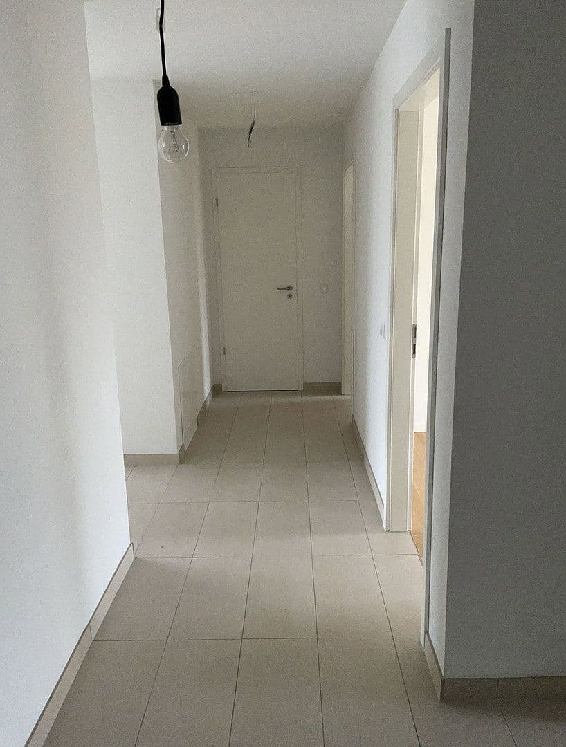 Prenájom bytu 3-izbový 80 m², Bahnhofstraße 2b, Bad Schönborn, Bádensko-Wurttembersko Prenájom bytu 3-izbový 80 m², Bahnhofstraße 2b, Bad Schönborn, Bádensko-Wurttembersko