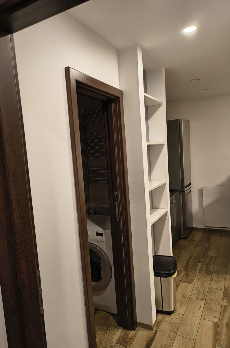 Prenájom bytu 2-izbový 56 m², Pitterova, Praha, Praha Prenájom bytu 2-izbový 56 m², Pitterova, Praha, Praha