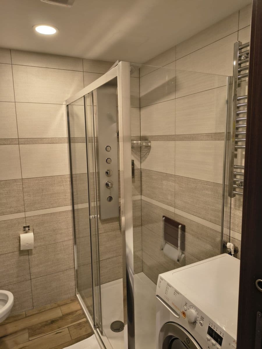 Prenájom bytu 2-izbový 56 m², Pitterova, Praha, Praha Prenájom bytu 2-izbový 56 m², Pitterova, Praha, Praha