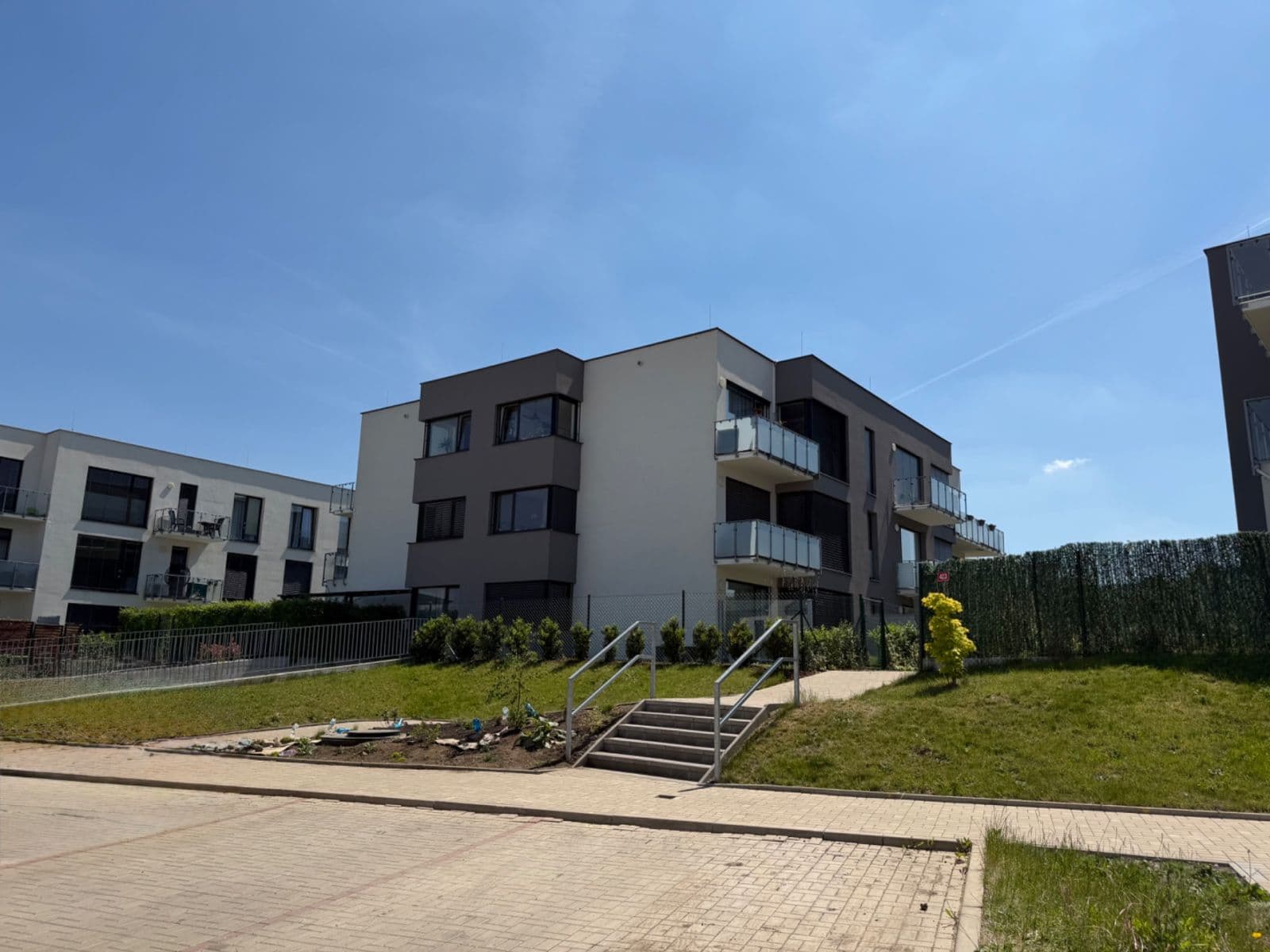 Prenájom bytu 2-izbový 60 m², Emy Destinové, Jinočany, Středočeský kraj Prenájom bytu 2-izbový 60 m², Emy Destinové, Jinočany, Středočeský kraj
