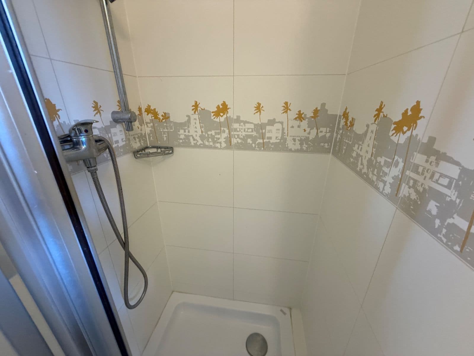 Prenájom bytu 1-izbový 16 m², Molákova, Praha, Praha Prenájom bytu 1-izbový 16 m², Molákova, Praha, Praha