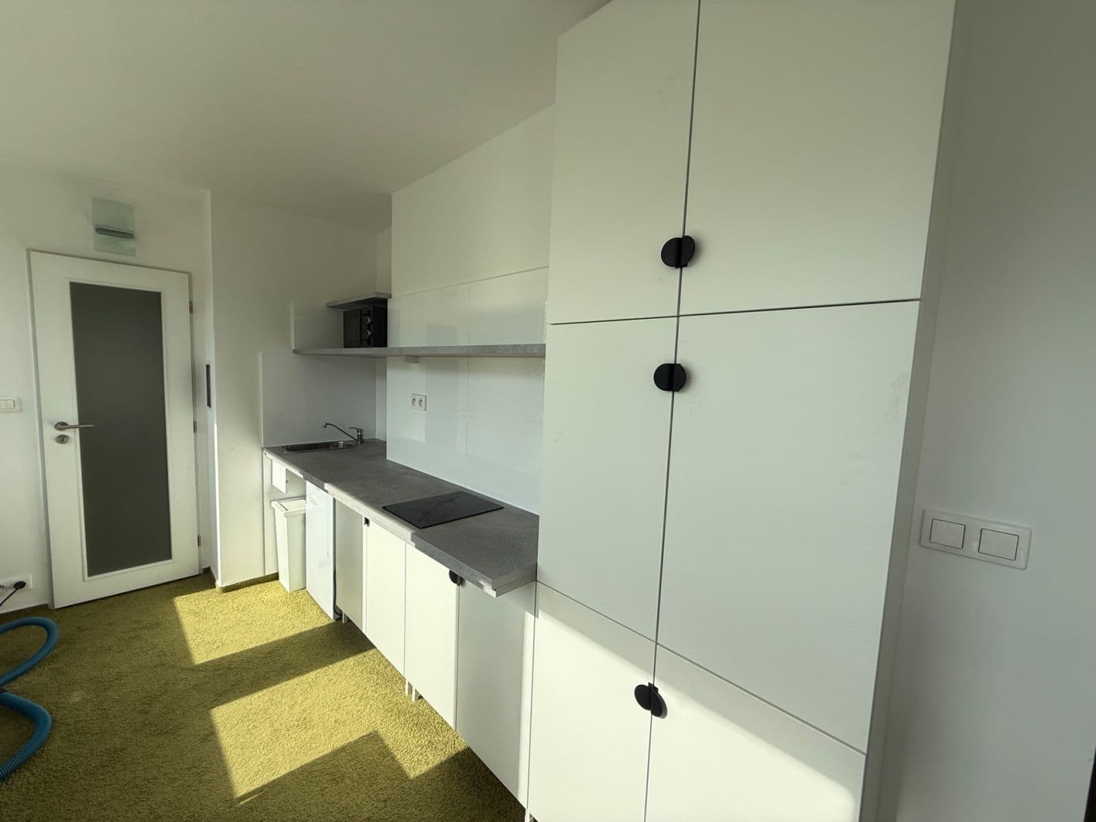 Prenájom bytu 1-izbový 16 m², Molákova, Praha, Praha Prenájom bytu 1-izbový 16 m², Molákova, Praha, Praha