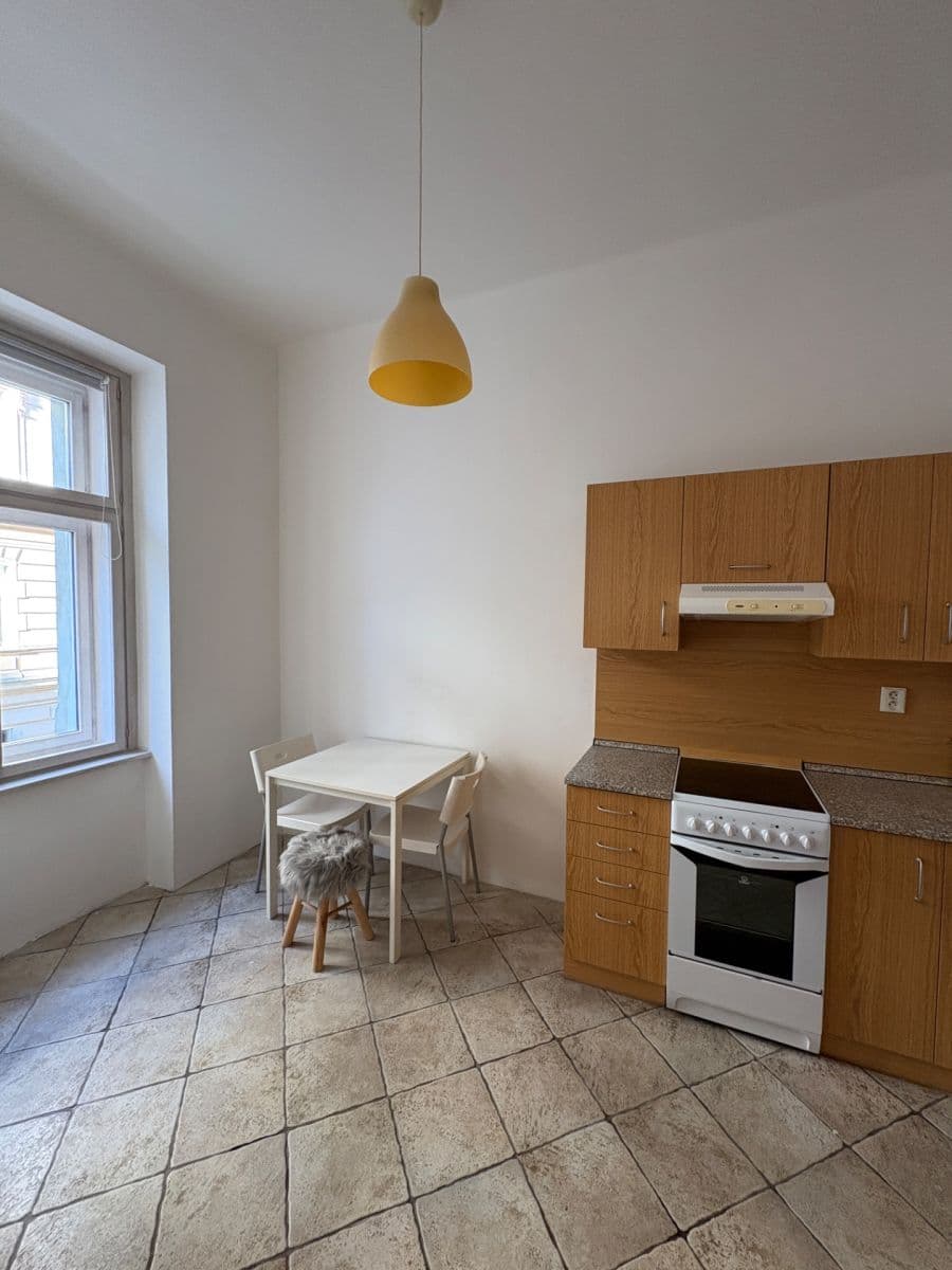 Prenájom bytu 1-izbový 35 m², Dukelských hrdinů, Praha, Praha Prenájom bytu 1-izbový 35 m², Dukelských hrdinů, Praha, Praha