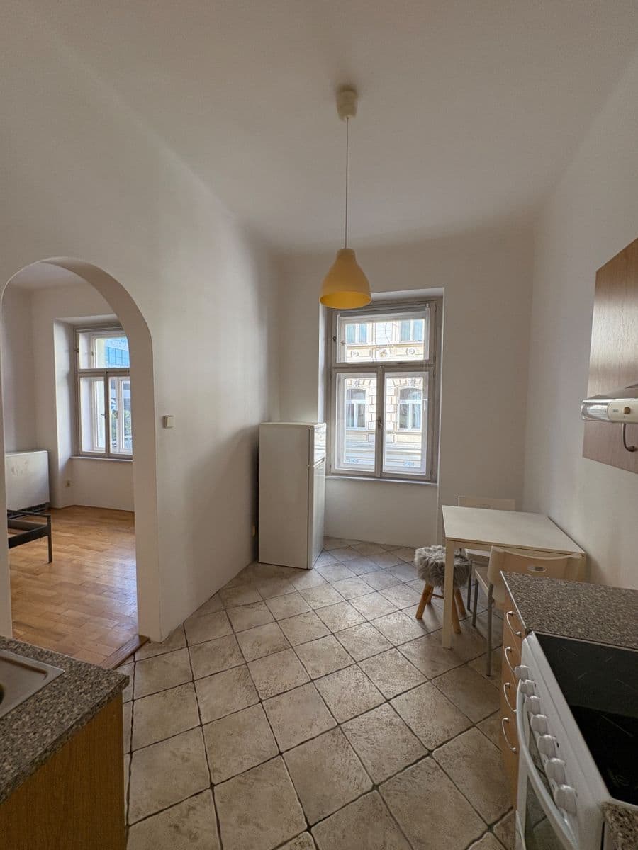 Prenájom bytu 1-izbový 35 m², Dukelských hrdinů, Praha, Praha Prenájom bytu 1-izbový 35 m², Dukelských hrdinů, Praha, Praha