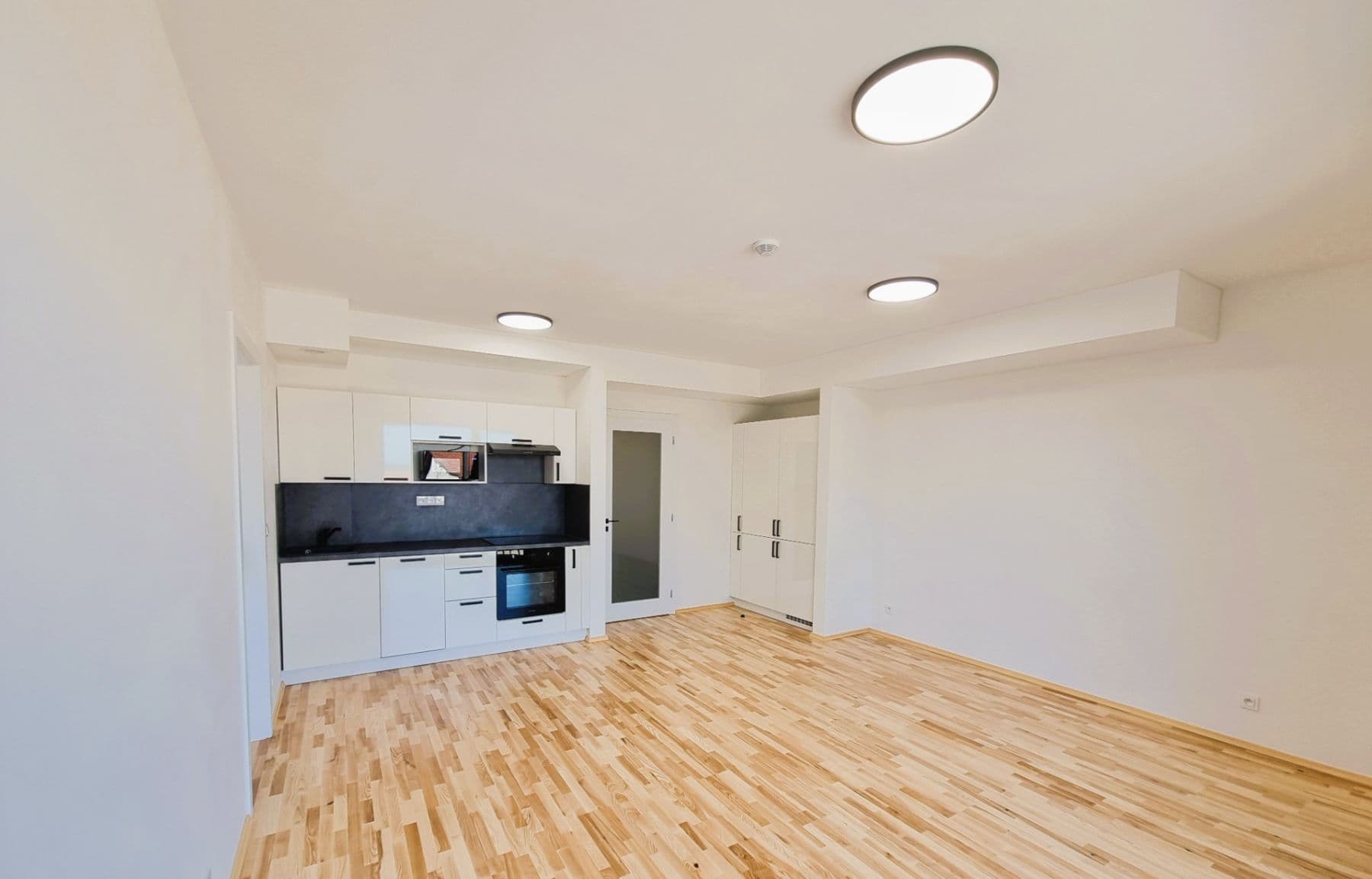 Prenájom bytu 3-izbový 57 m², Kobyliská, Praha, Praha Prenájom bytu 3-izbový 57 m², Kobyliská, Praha, Praha
