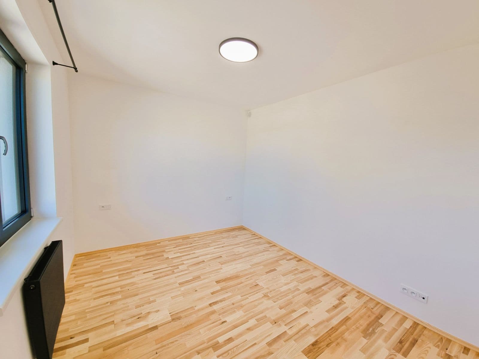 Prenájom bytu 3-izbový 57 m², Kobyliská, Praha, Praha Prenájom bytu 3-izbový 57 m², Kobyliská, Praha, Praha