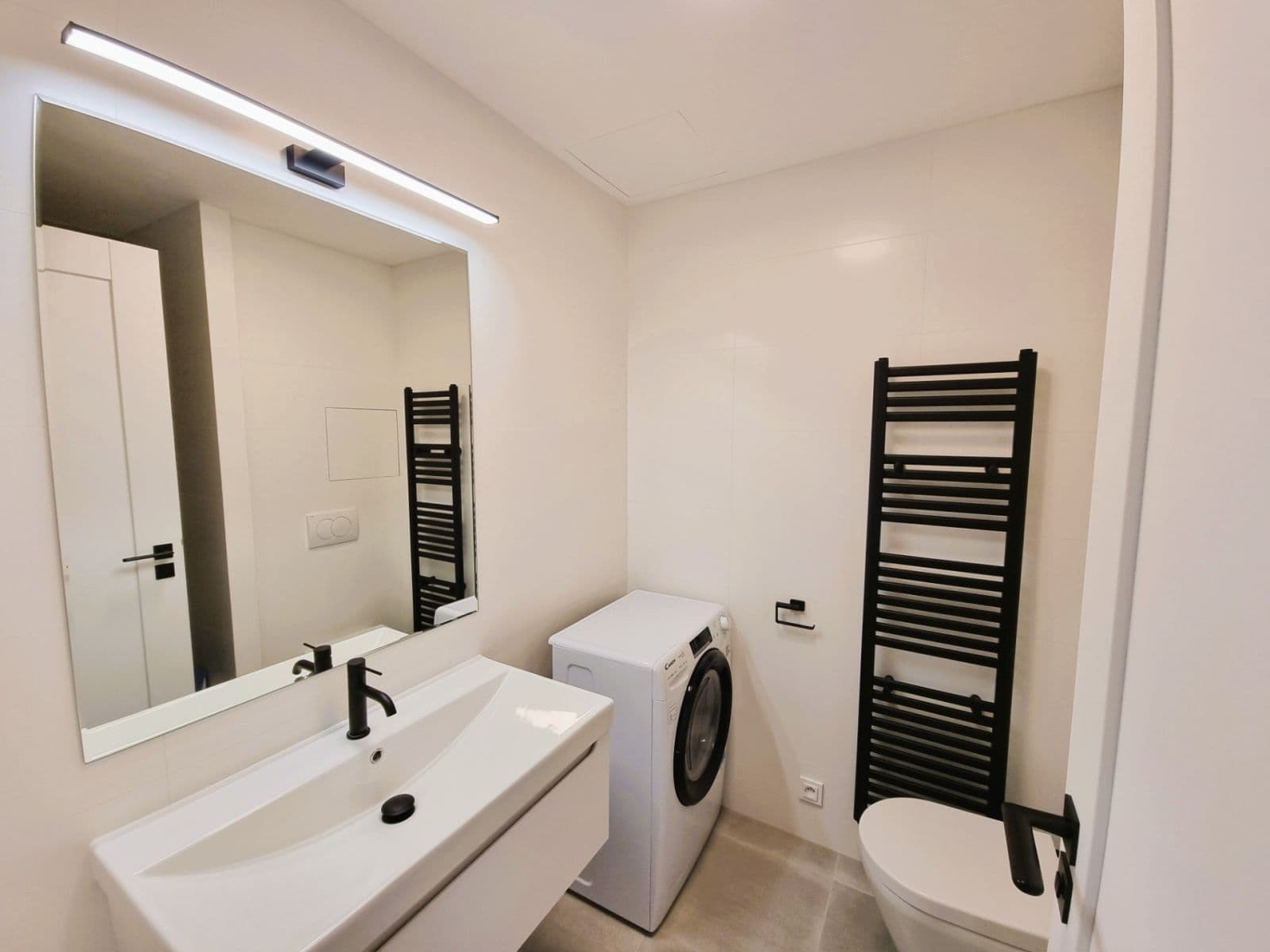 Prenájom bytu 3-izbový 57 m², Kobyliská, Praha, Praha Prenájom bytu 3-izbový 57 m², Kobyliská, Praha, Praha