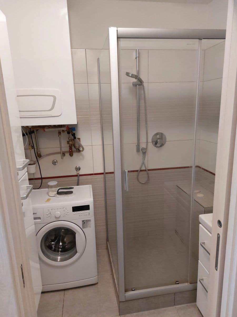 Prenájom bytu 2-izbový 50 m², U Libušiných lázní, Praha, Praha Prenájom bytu 2-izbový 50 m², U Libušiných lázní, Praha, Praha