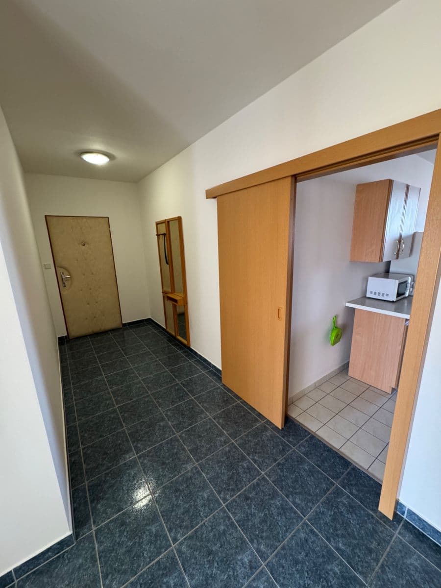 Prenájom bytu 2-izbový 49 m², K Nemocnici, Cheb, Karlovarský kraj Prenájom bytu 2-izbový 49 m², K Nemocnici, Cheb, Karlovarský kraj