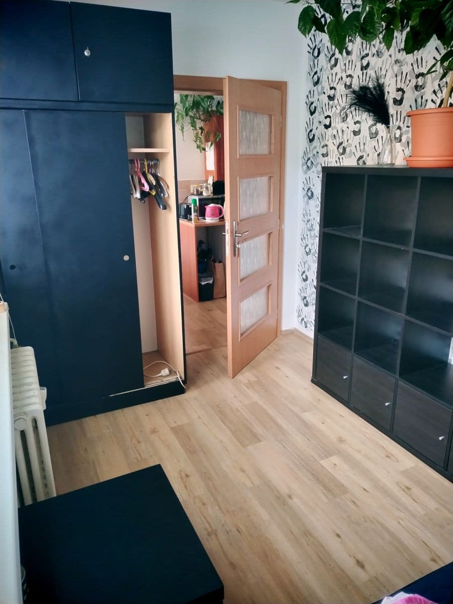 Prenájom bytu 3-izbový 13 m², Peškova, Ústí nad Labem, Ústecký kraj Prenájom bytu 3-izbový 13 m², Peškova, Ústí nad Labem, Ústecký kraj