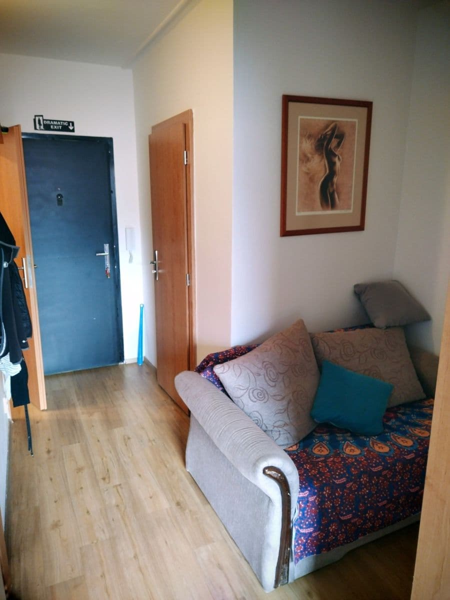 Prenájom bytu 3-izbový 13 m², Peškova, Ústí nad Labem, Ústecký kraj Prenájom bytu 3-izbový 13 m², Peškova, Ústí nad Labem, Ústecký kraj