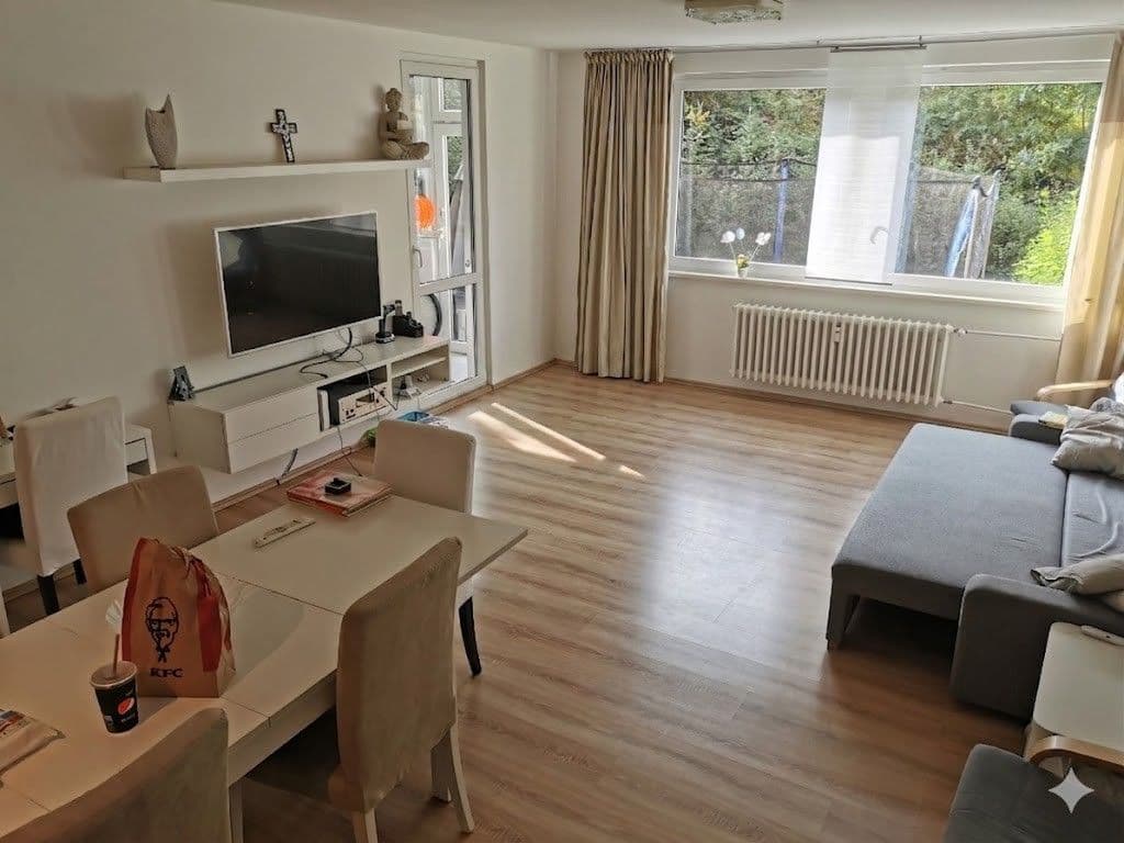 Prenájom bytu 3-izbový 87 m², Tobrucká, Praha, Praha Prenájom bytu 3-izbový 87 m², Tobrucká, Praha, Praha
