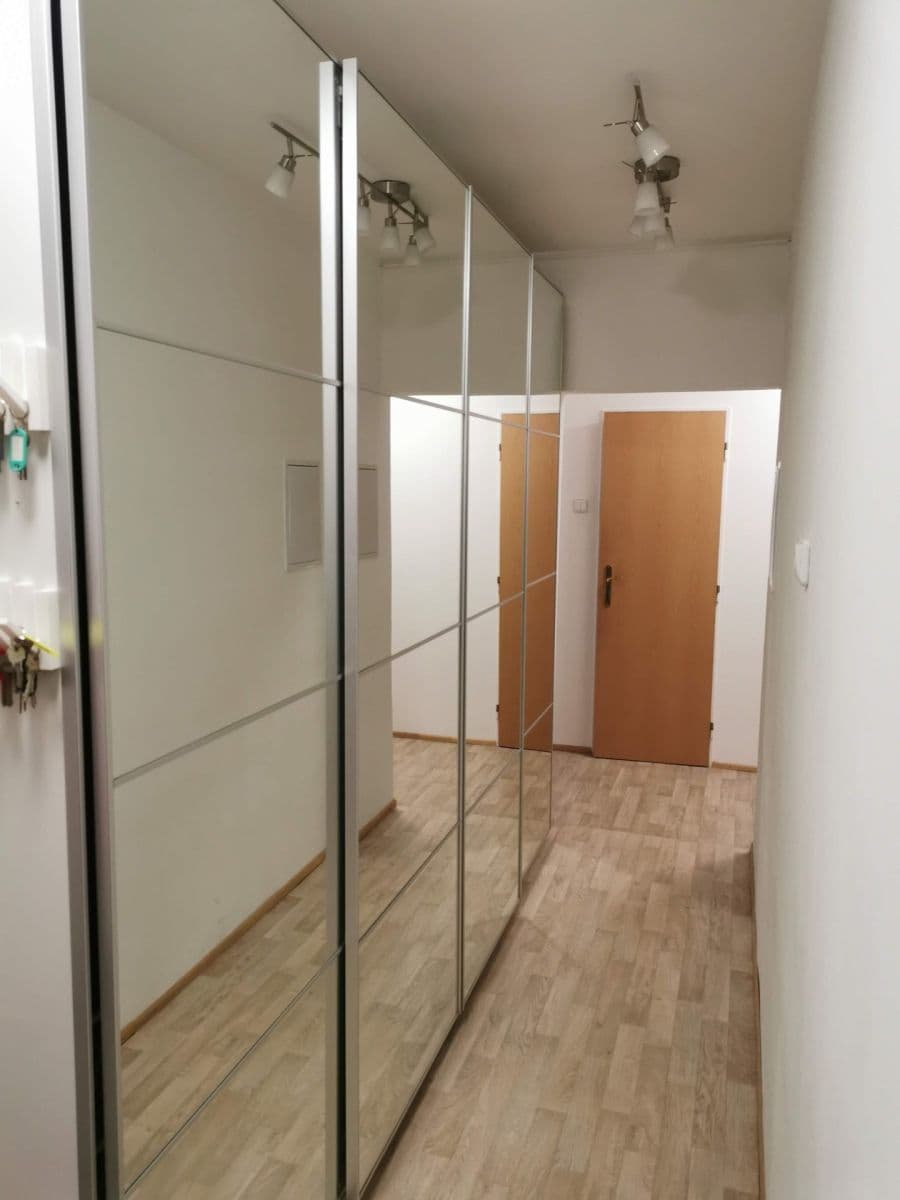 Prenájom bytu 3-izbový 87 m², Tobrucká, Praha, Praha Prenájom bytu 3-izbový 87 m², Tobrucká, Praha, Praha