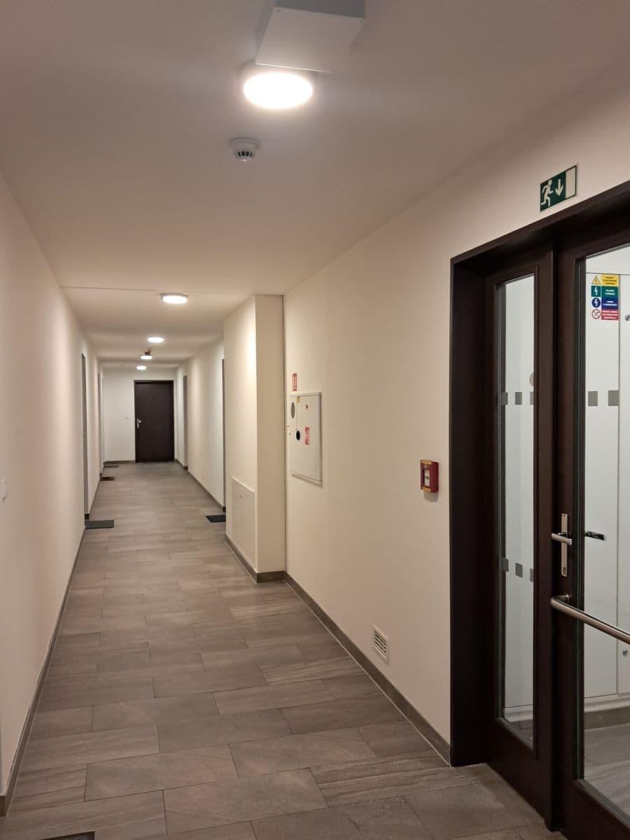 Prenájom bytu 1-izbový 29 m², Do Zahrádek Ⅰ, Praha, Praha Prenájom bytu 1-izbový 29 m², Do Zahrádek Ⅰ, Praha, Praha