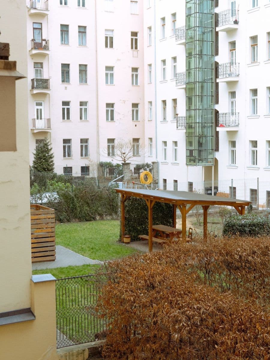 Predaj bytu 2-izbový 82 m², Janáčkovo nábřeží, Praha, Praha Predaj bytu 2-izbový 82 m², Janáčkovo nábřeží, Praha, Praha
